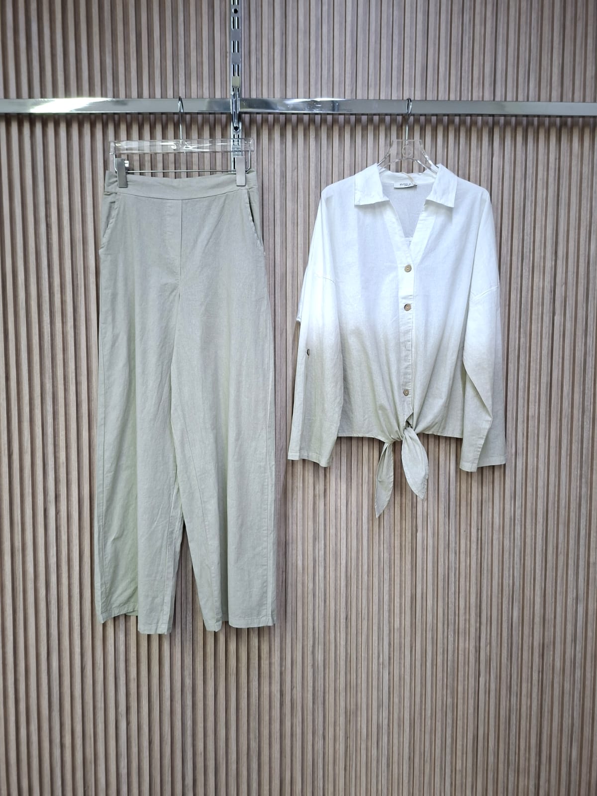 Set M5333SE Celeste. Comodidad Que Equilibra Perfectamente La Elegancia Con La Frescura, Super Femenino Y Versatil.