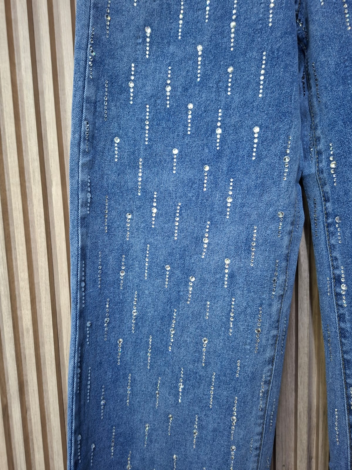 Pantalon LM1078 Talla S M y G En Mezclilla Clara Oscuro y Negro Con Brillos Enfrente Para Mujer Moda Femenina Viral Tendencia Corte Recto