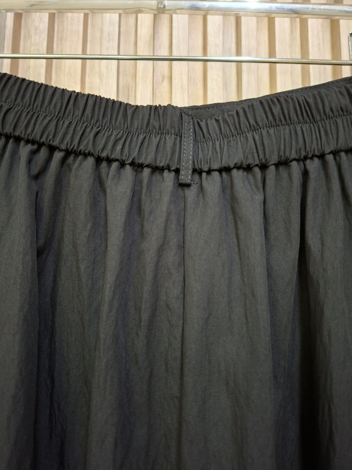 Falda M53907 Globo Con Cinturon. Prenda Elegante, Sofisticado, Versatil, Femenino, Para Eventos Formales Como Para Looks De Ofincina.