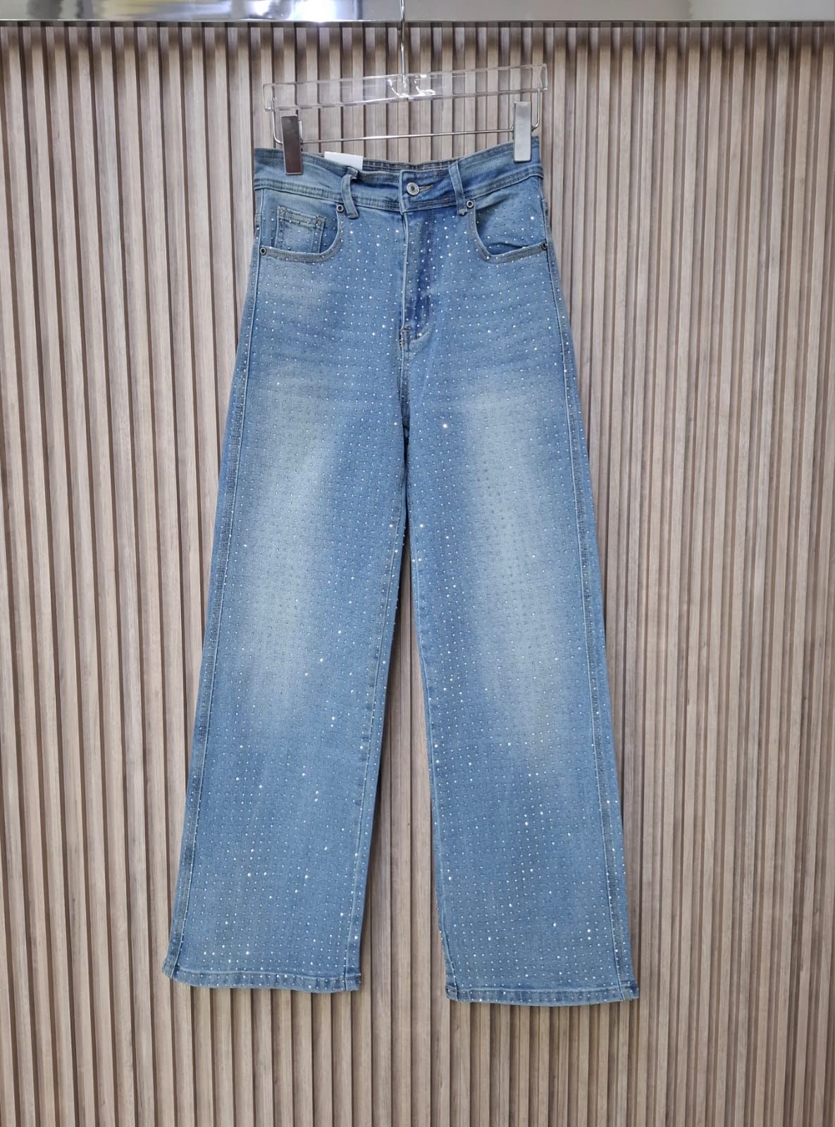 Pantalon Z4007 Con Brillos En La Parte De Enfrente Bolsas Funcionales Corte Recto Tallas 5-15 Semi deslavado Denim Claro Moda Femenina Elegante Casual Viral tendencia Petit y Curvy Uso dia a dia