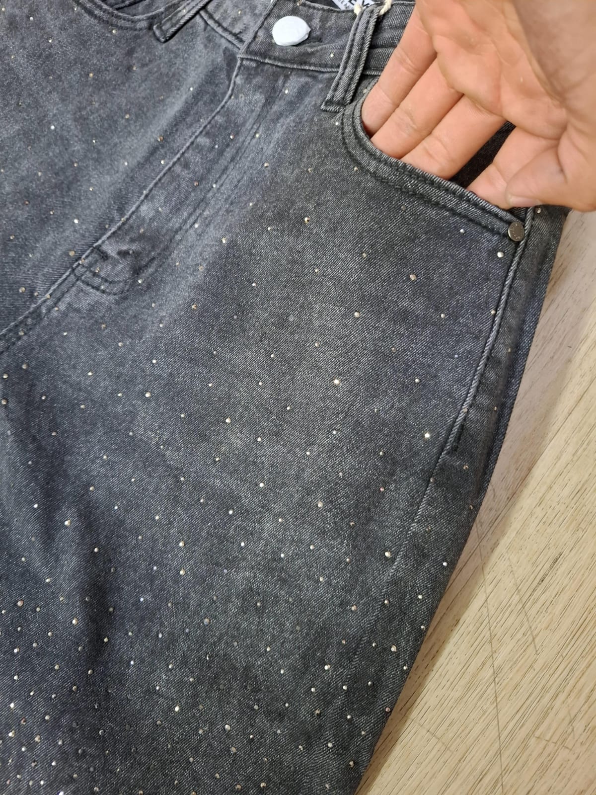 Pantalon T7056 Brillos Talla 5-15 Mezclilla Oscura Con Brillos En La Parte De Enfrente Corte Recto Para Petit y Curvy Moda Femenina Mexicana Tendencia Casual Para El Dia a Dia Viral