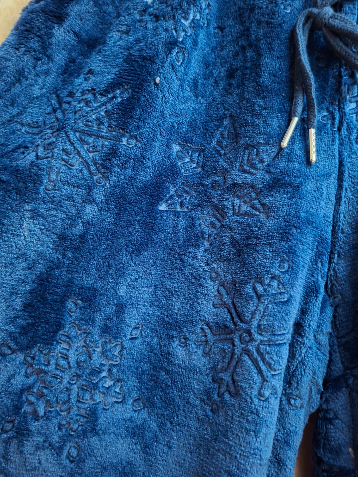 Pantalon Copo P95785 Talla Compartida S/M y G/XL Con jareta Ajustable Diseño De Copo De Nieve Ideal Para El Invierno