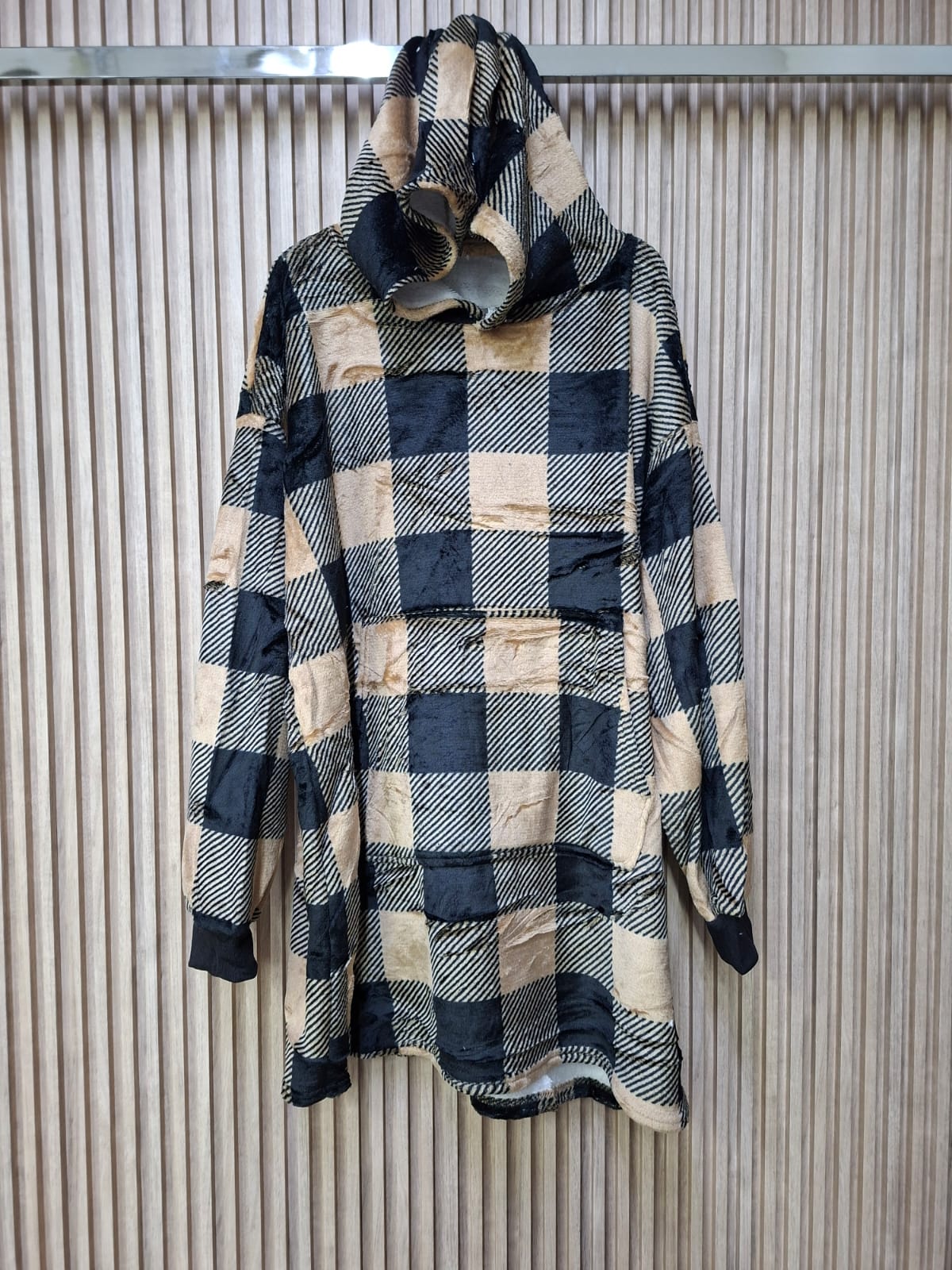 Sudadera Cory JK1055Q Cobija Manga Larga Con Bolsa Funcional Aborregado Unitalla Cuadrados Ideal Para El Invierno Para Petit YCurvy Moda Femenina Tendencia Viral