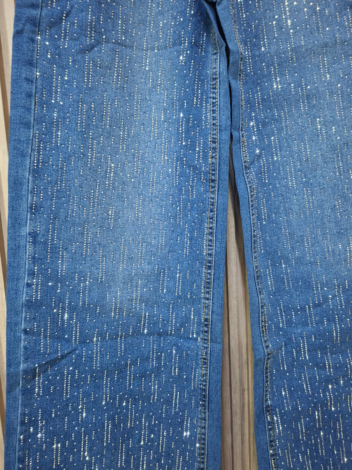 Pantalon T7050 Denim Con Brillos Corte Recto Con Bolsas Funcionales Jeans Petit Curvy Moda Femenina Tendencia Viral Adaptable