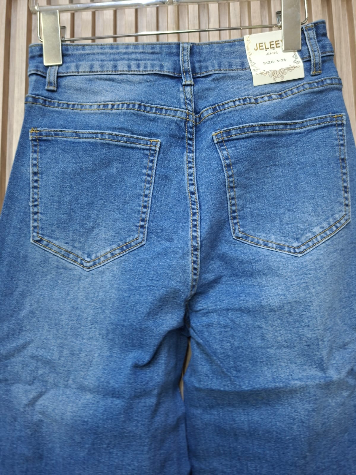 Pantalon T7050 Denim Con Brillos Corte Recto Con Bolsas Funcionales Jeans Petit Curvy Moda Femenina Tendencia Viral Adaptable