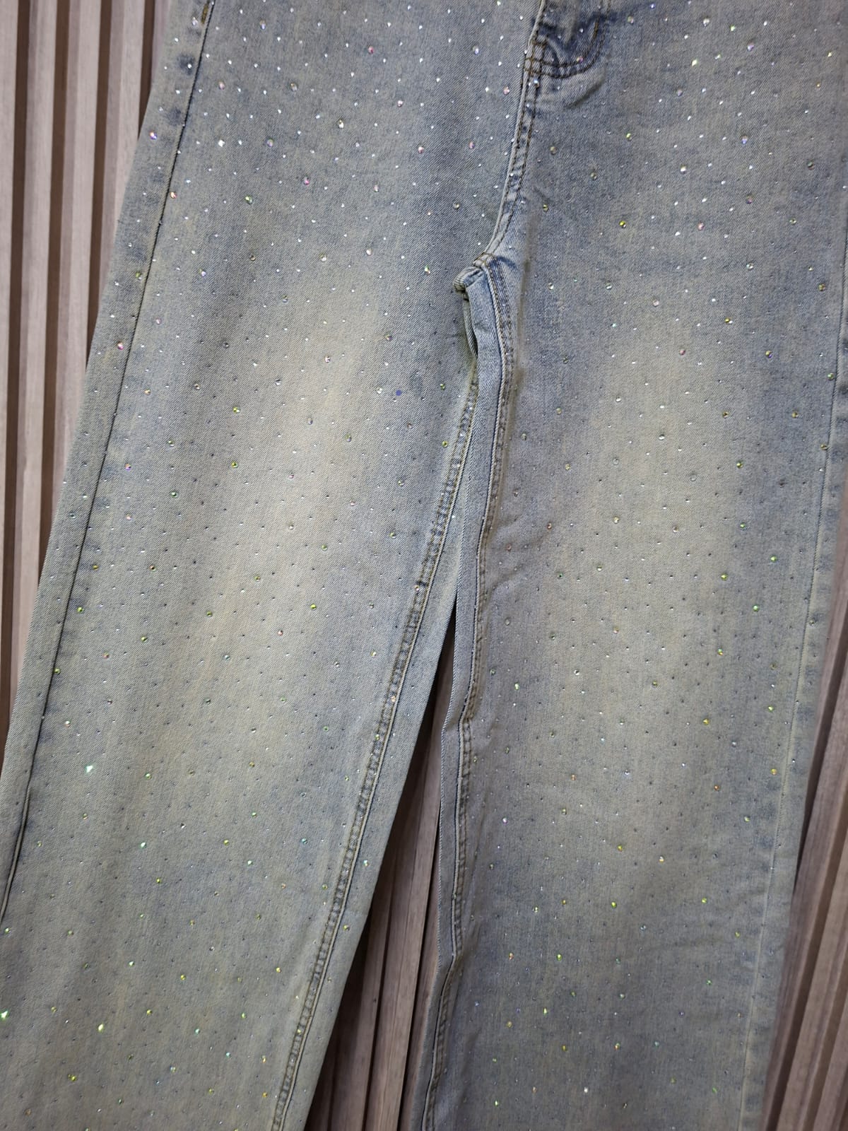 Pantalón Brillos Mezclilla T7051
