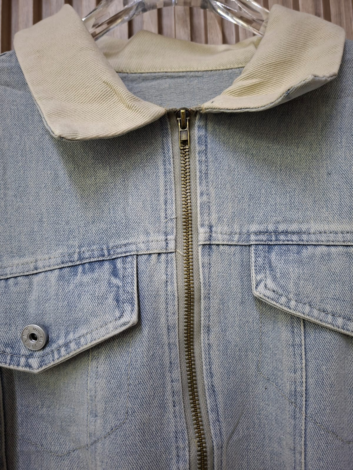 Set Auri Demi Mezclilla Claro Unico Tono Comodo y Versatil Perfecto Para El Día Día Con Bolsas Funcionales a Los Costados Talla M y G  Para Curvy y Petit Pantalón De Pata Ancha Estilo Casual  Atemporal Moda Femenina Mexicana