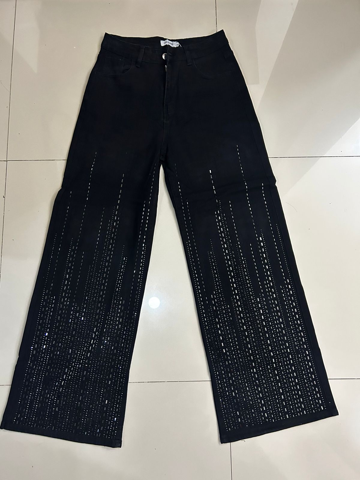 Pantalon LM1077 Mezclilla Clara Oscura Negro En Talla S M y G Con Brillos En La Parte De Abajo Petit Curvy Casual Para Cualquier Cuerpo Uso Diario