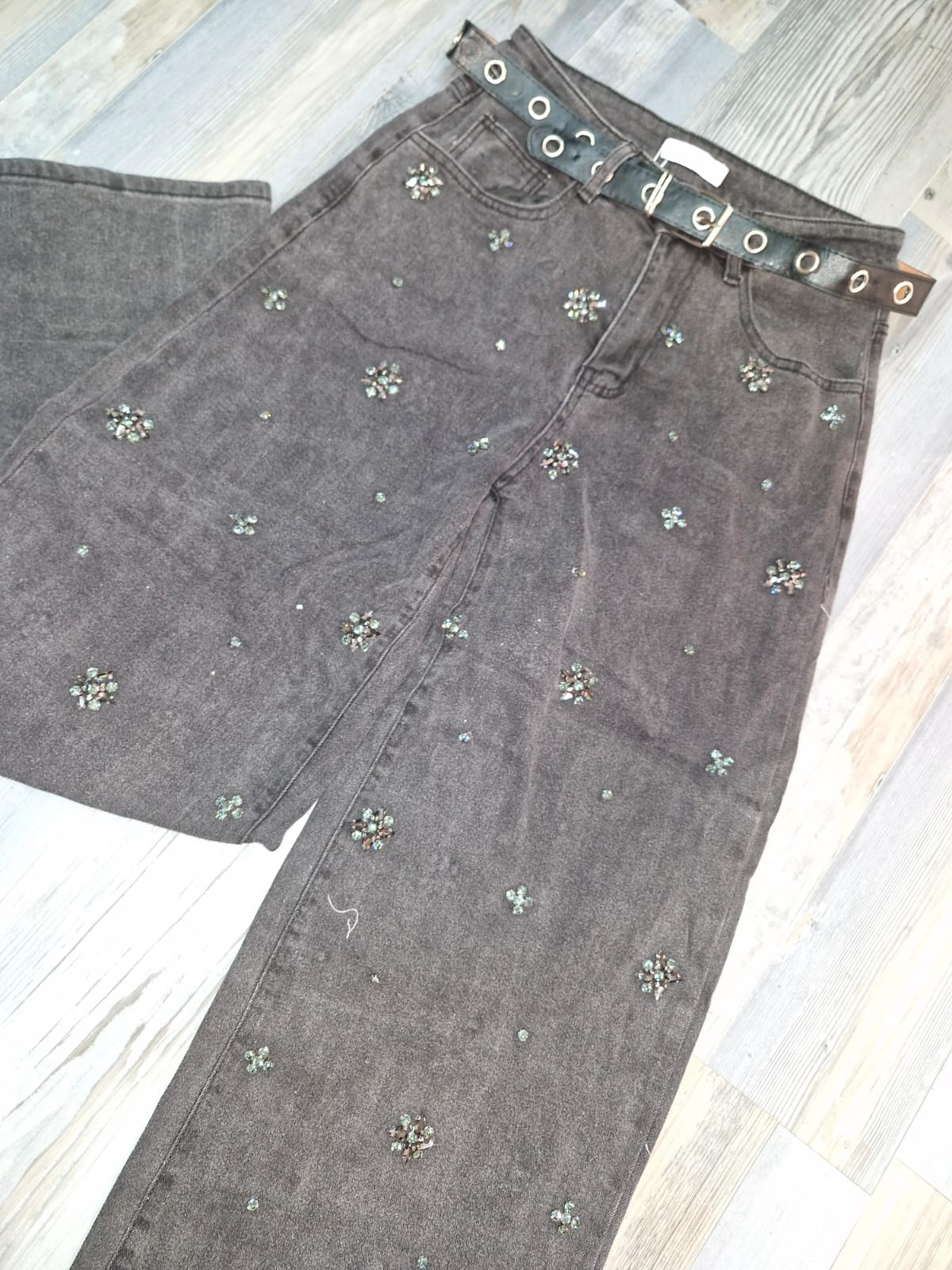 Pantalón LM1081 Mezclilla Oscuro y Claro Tallas M y L  Petit Curvy Ideal Para Uso Diario Casual Con Flores De  brillos Platas Moda Femenina Mexicana Viral tendencia