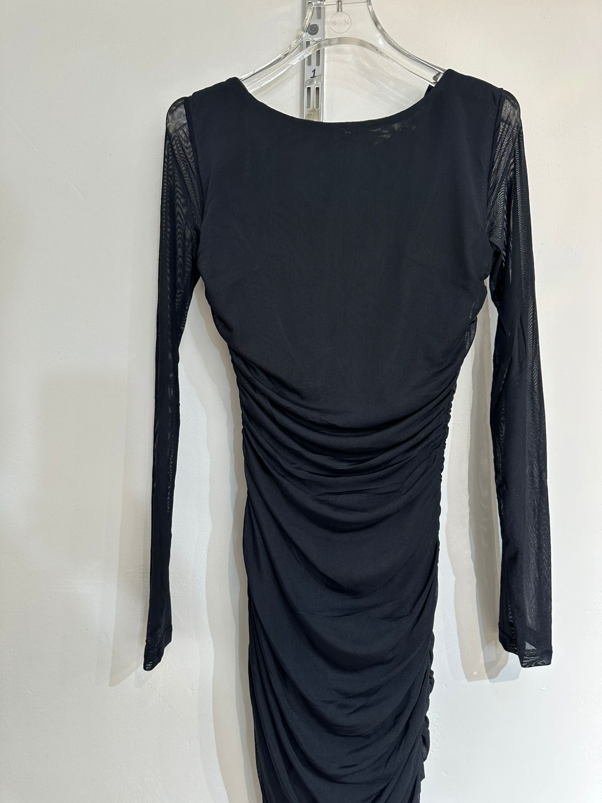 Vestido Mess Corto Manga Larga Con mesh Corrugado Ideal Para Salidas Especiales Con Cierre Invisible Trasero Para Mujer Moda Femenina Tendencia Viral