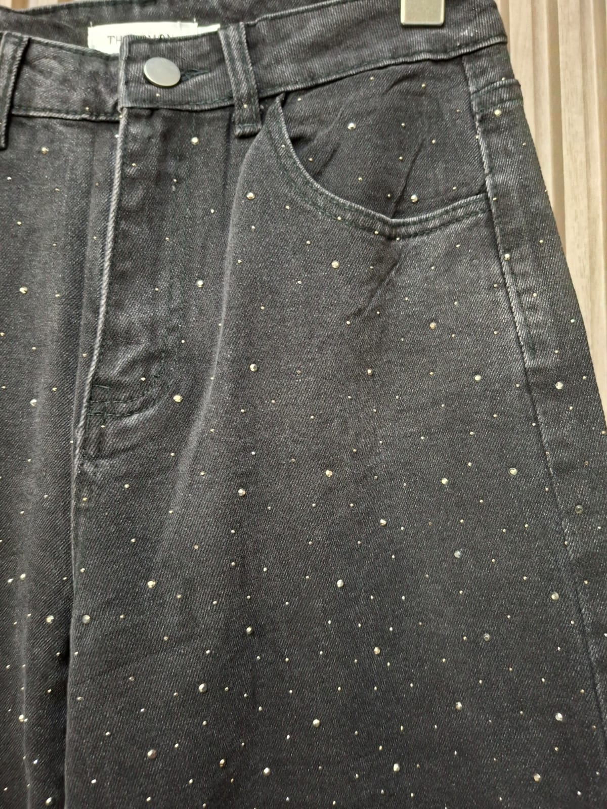 Pantalon LM1076 S M y G Con Brillos Enfrente y Atras Denim Ideal Para Petit y Curvy Casual Corte Recto  Con Bolsas Funcionales Para Uso Diario Moda Femenina Mexicana