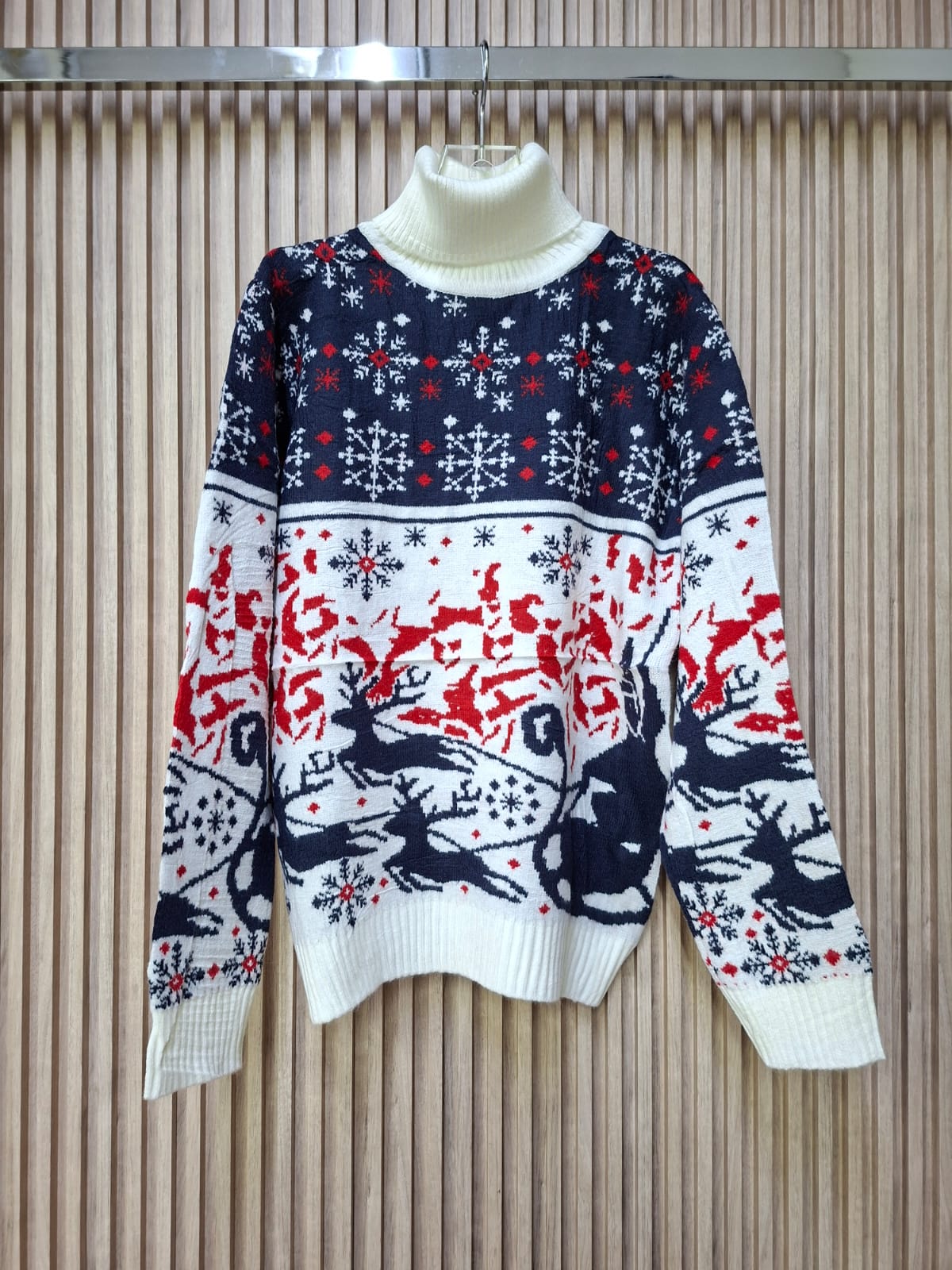 Suéter de Renos y Nieve ZM11718: Tu pase al Polo Norte. Calido, Para Uso En Temporada De Invierno, Comodo, Tejido Suave