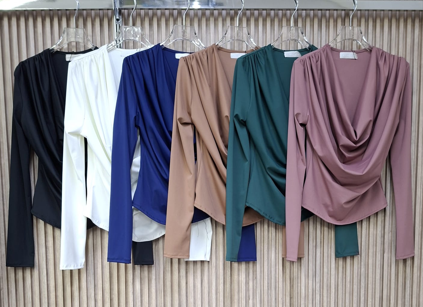 Blusa Malva Glamour. Con Estilo Y Elegancia, Femenina, Sofisticada, Versatil, Ideal Para Sentirte Poderosa Y Delicadamente Chic.