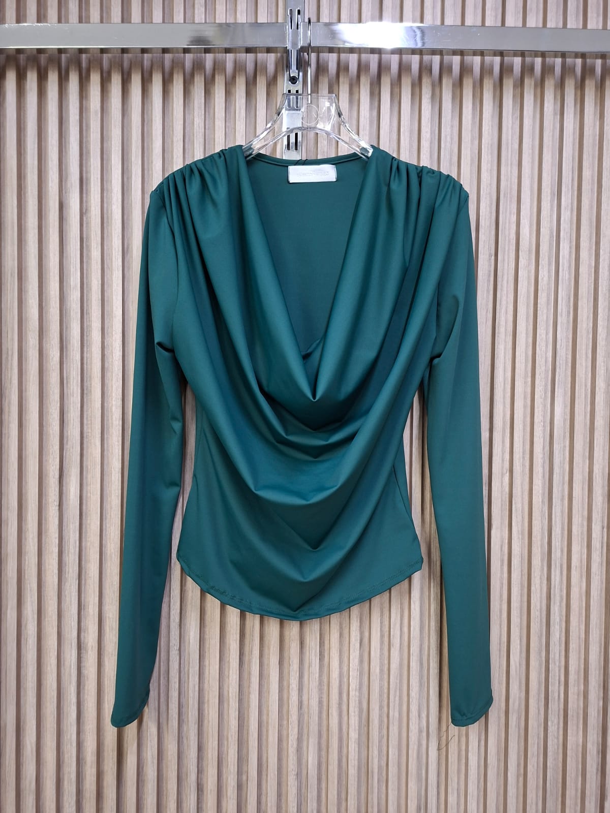 Blusa Malva Glamour. Con Estilo Y Elegancia, Femenina, Sofisticada, Versatil, Ideal Para Sentirte Poderosa Y Delicadamente Chic.