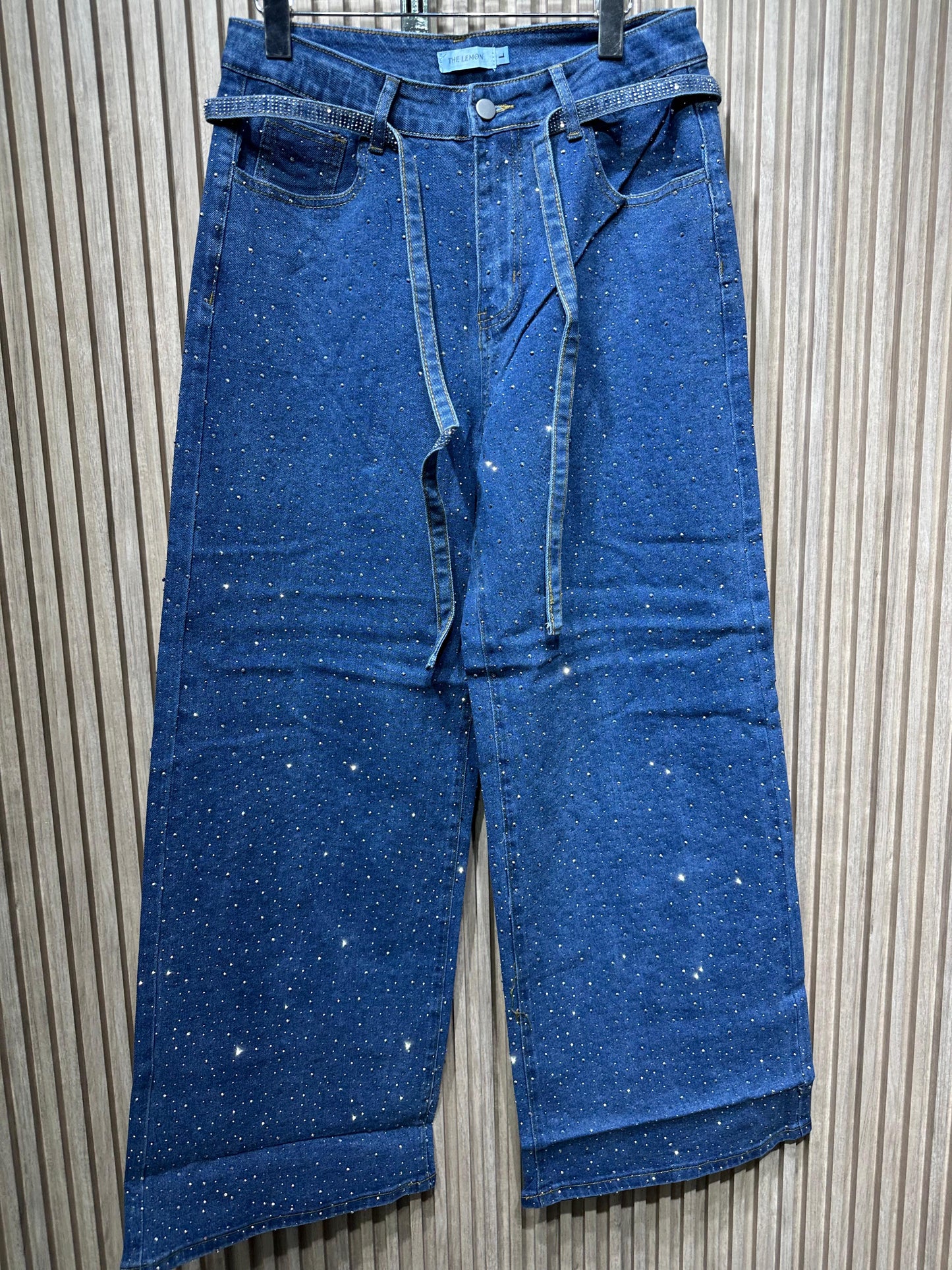 Pantalon LM1072 Wide Leg Astro. De Silueta Ancha Y Fluida, Femenina, Para Tallas Curvy Y Petit, De La CH  A La G.