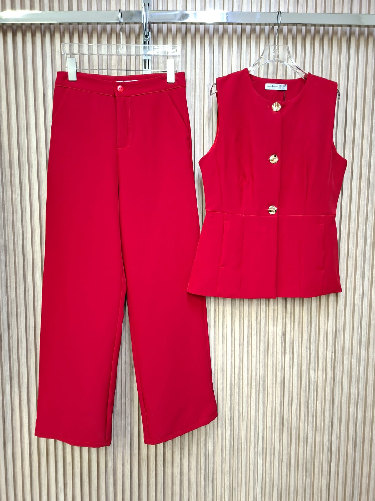 Set Andre. Modelo Ideal Para Lucir Bella, Elegante, Con Un Porte Sofisticado, Femenina y Versatil.