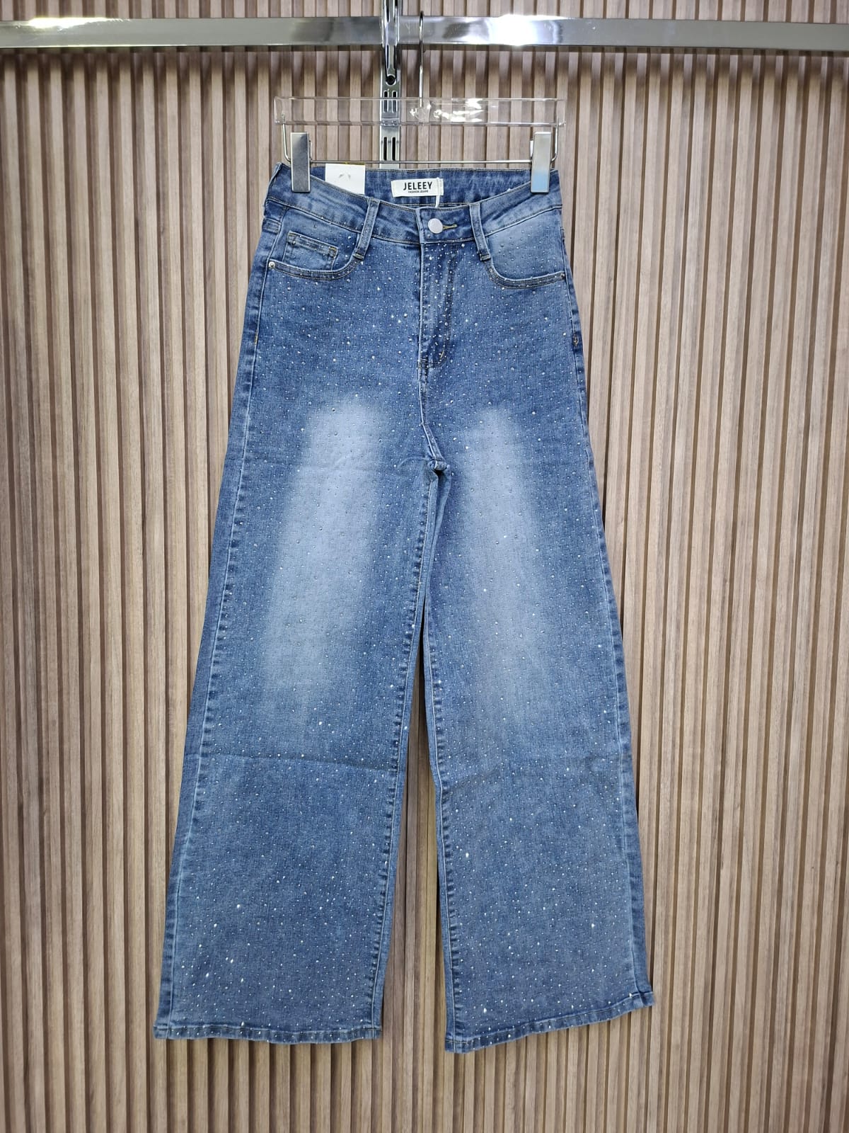 Pantalon D9007 Denim Destellos. Tendencia, Comodidad, Con Look Elegante, Versatil, Femenino, Petit, Con Un Toque De Glamour Discreto.