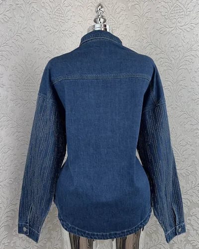 Camisa LM1085 Denim Noche de Gala. De Corte Oversize, Moderno, Comodo, Ligero, Femenino, Sofisticada y Versatil.