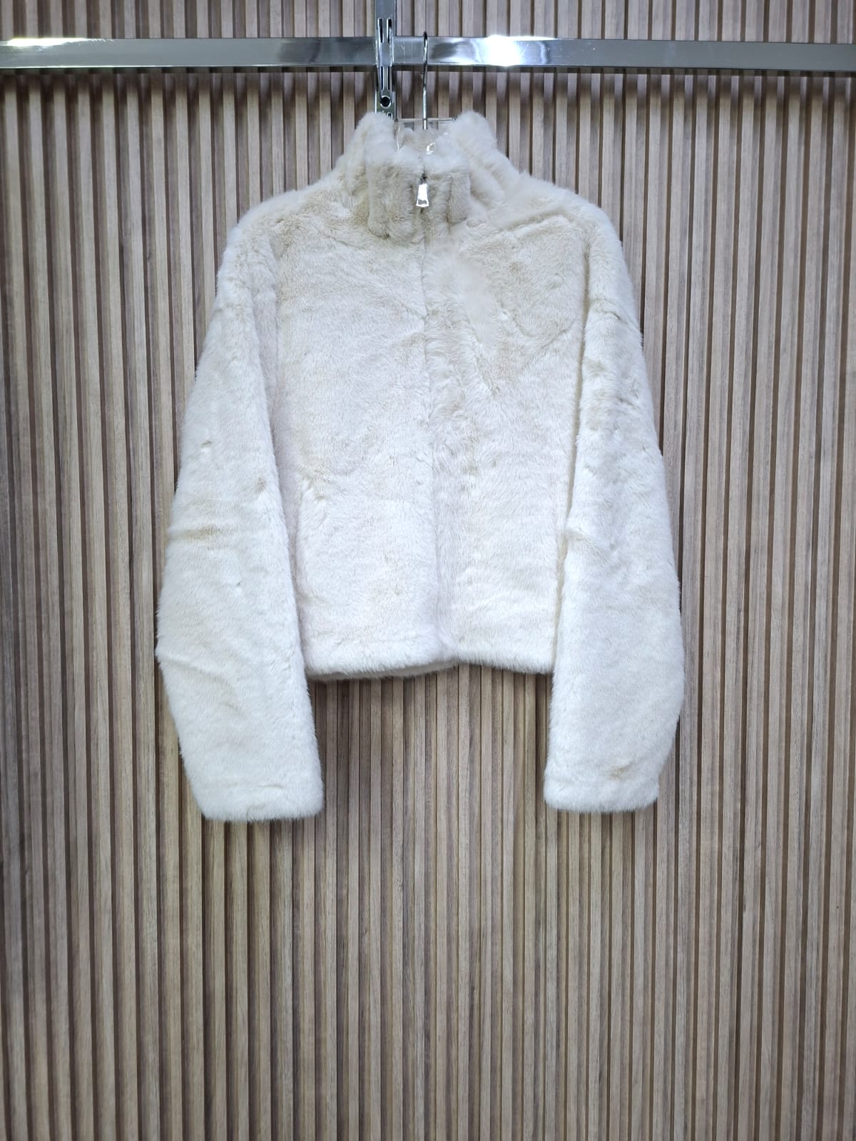 Chamarra M53959JA Teddy. Modelo Calido, Abrigadora, Moderna, Comodo, Casual Y Semiformal.