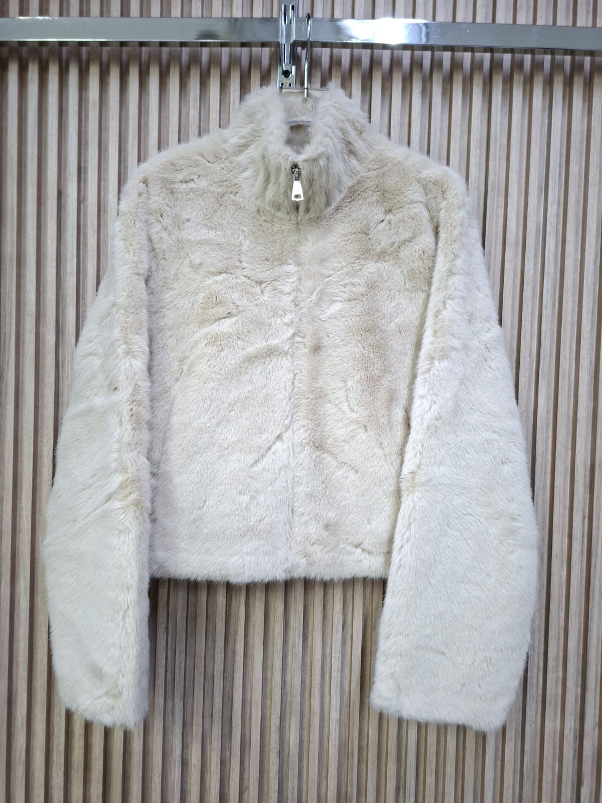 Chamarra M53959JA Teddy. Modelo Calido, Abrigadora, Moderna, Comodo, Casual Y Semiformal.