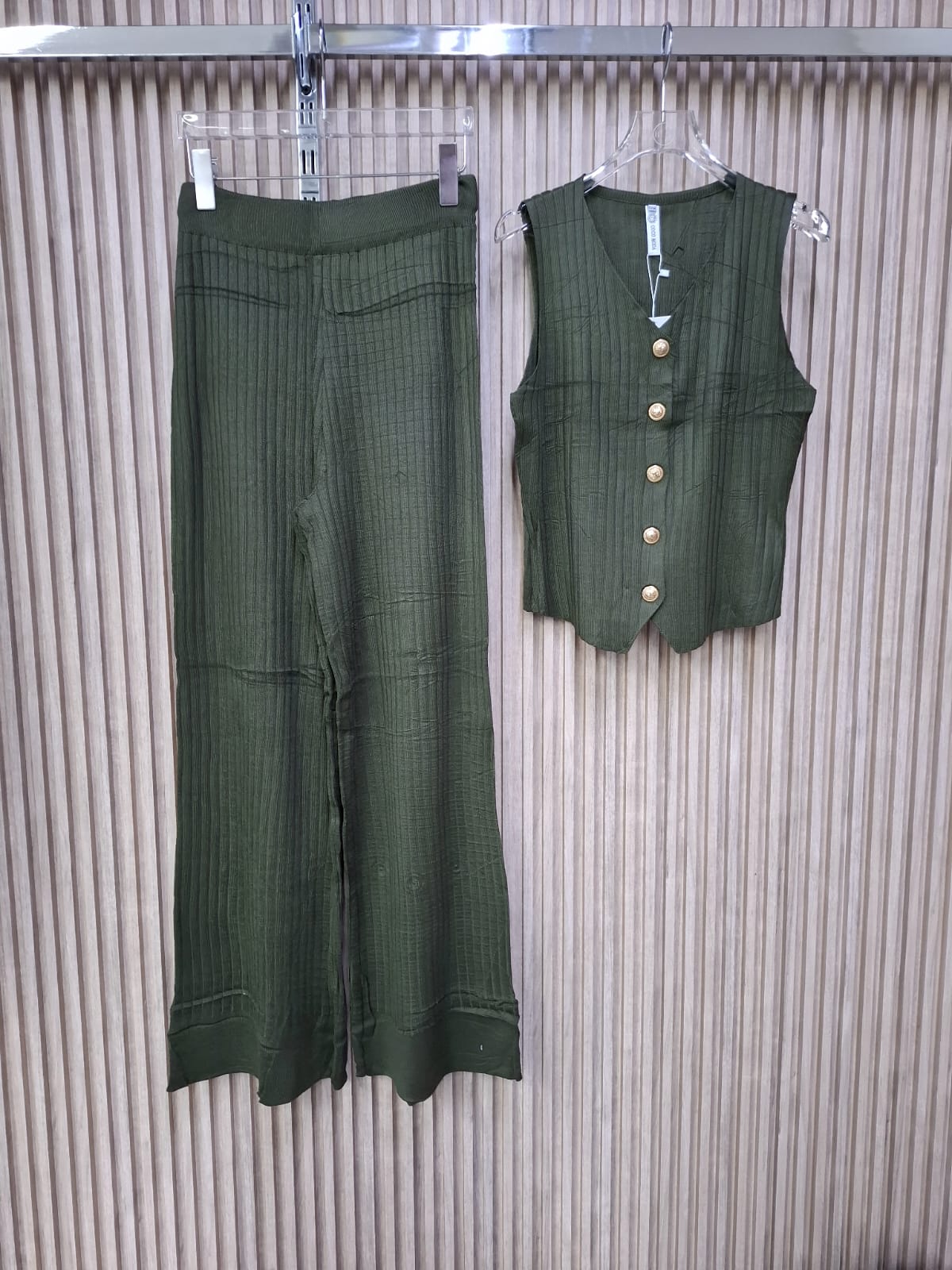 Set FF- 12367 Tejido Relax. Modelo De Lujo, Versatil Y Perfecto, Femenino, Comodo, De Punto Ligero Y Excelente Caida.