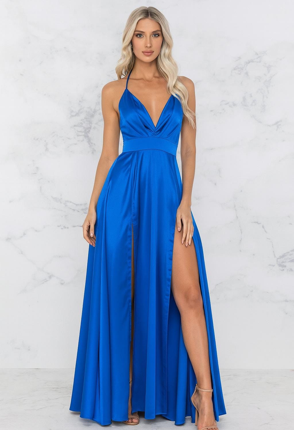 Vestido De Fiesta Gala. Modelo Elegante, Femenino, Chic, Deslumbrante, Sensual Y Coqueto, Ideal Para Bodas De Noche, Graduaciones, O Fiestas Formales.