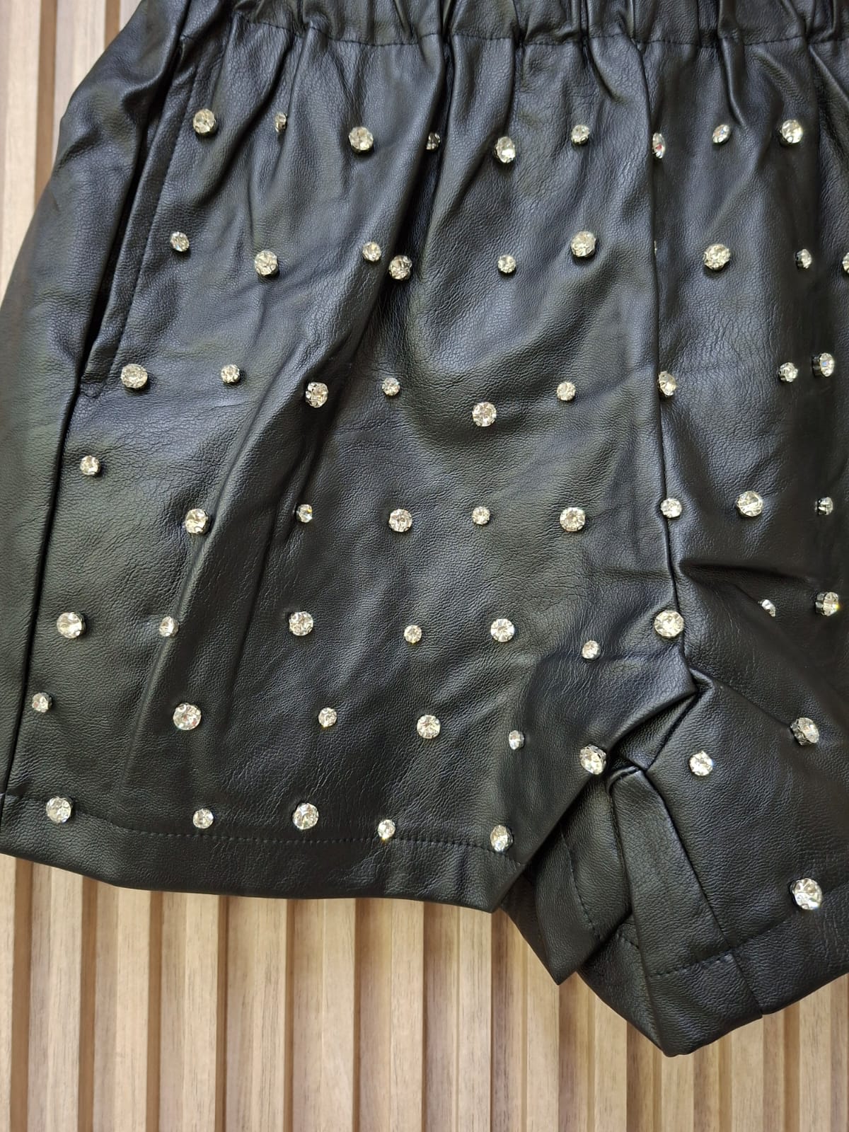 Short Vinipiel Estrella 2897