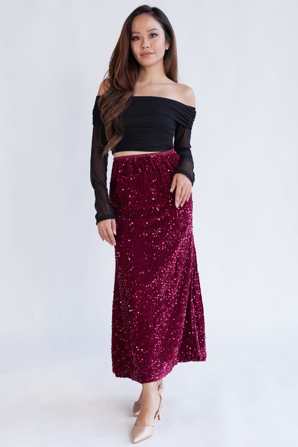 Falda ST-24657 RUBI. Modelo Sofisticado, Elegante, Super Femenino, Con Un Toque De Elegancia, Perfecta Para Resaltar En Tus Eventos Importantes Y Especiales.