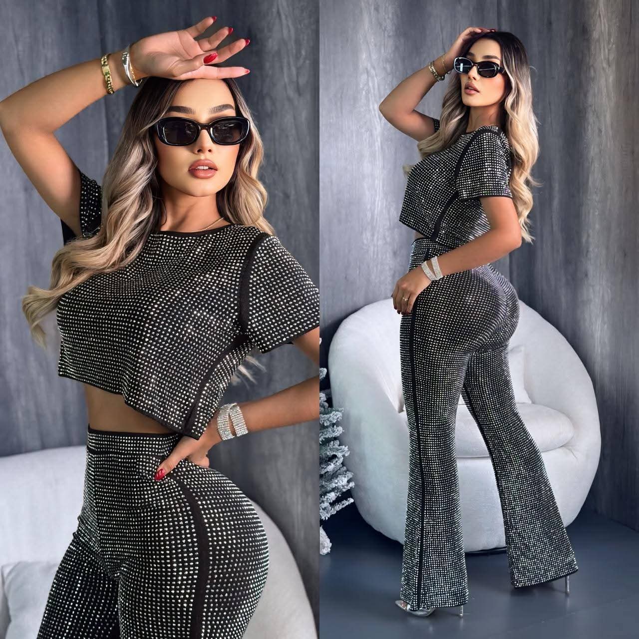 Set Brillos GYF24194 Julissa. Modelo Elegante, Que Combina Elegancia, Glamour y Sofisticacion, Ideal Para Resaltar En Eventos Importantes.