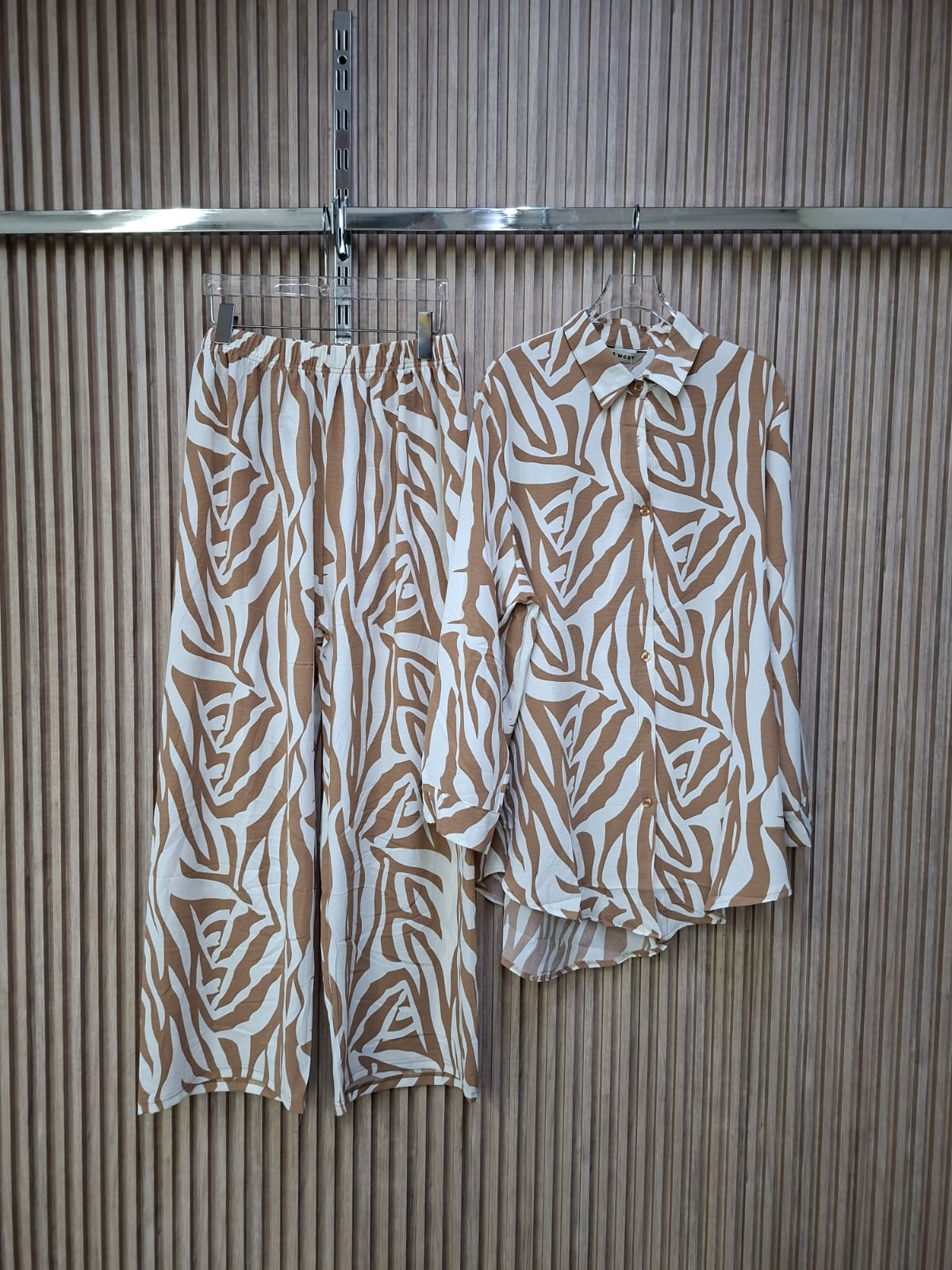 Set S-2581 Linda. Moda Mexicana, Femenino, Super Comodo, Versatil, Combinable, Ideal Para La Temporada De Calor Ya Que Esta Hecha De Tela Muy Fresca.