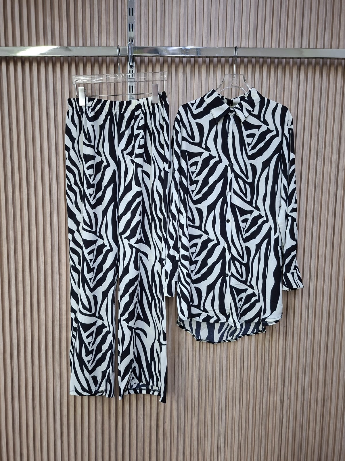 Set S-2581 Linda. Moda Mexicana, Femenino, Super Comodo, Versatil, Combinable, Ideal Para La Temporada De Calor Ya Que Esta Hecha De Tela Muy Fresca.