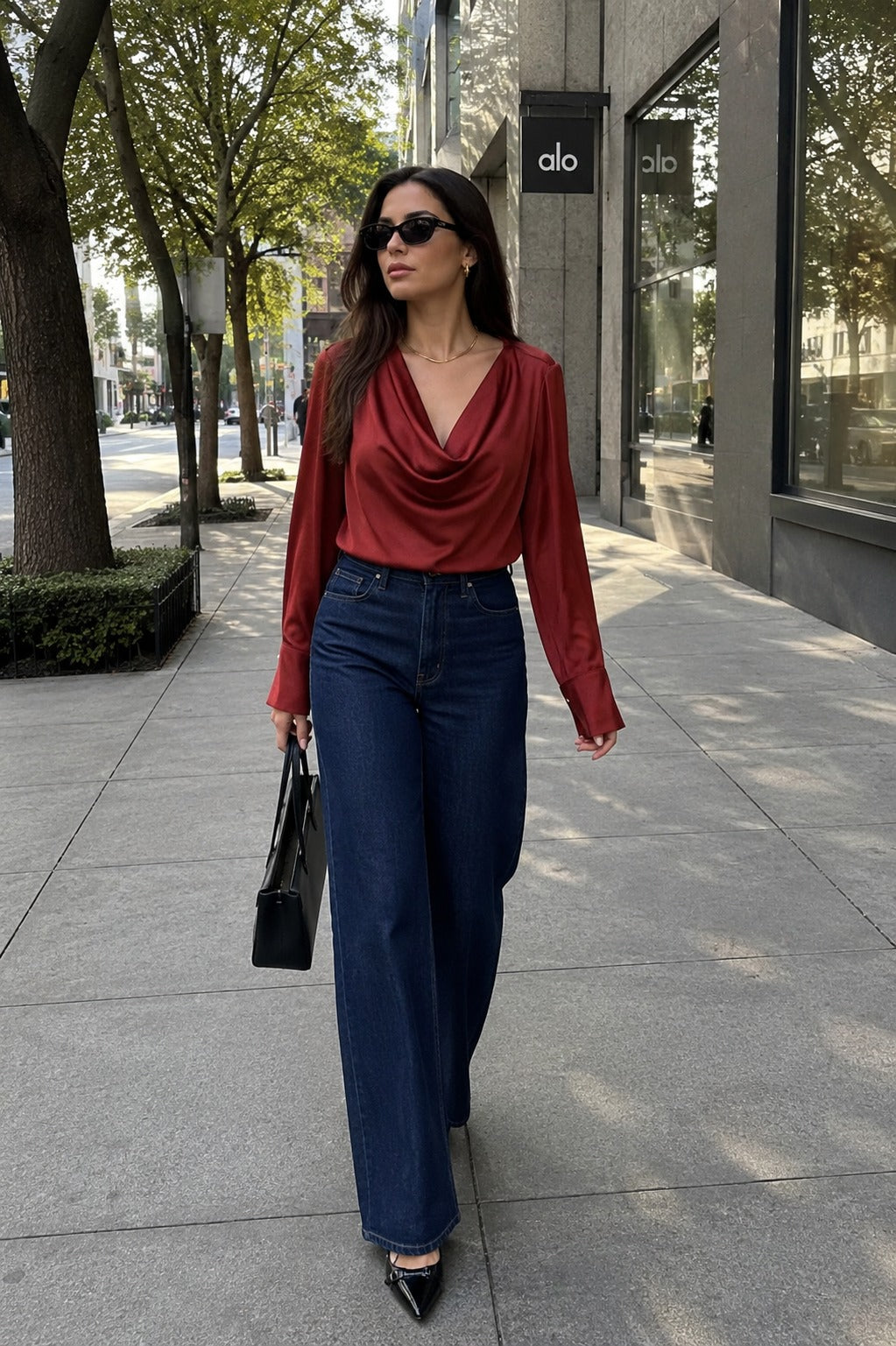 Blusa De Satín  Cuello Drapeado.