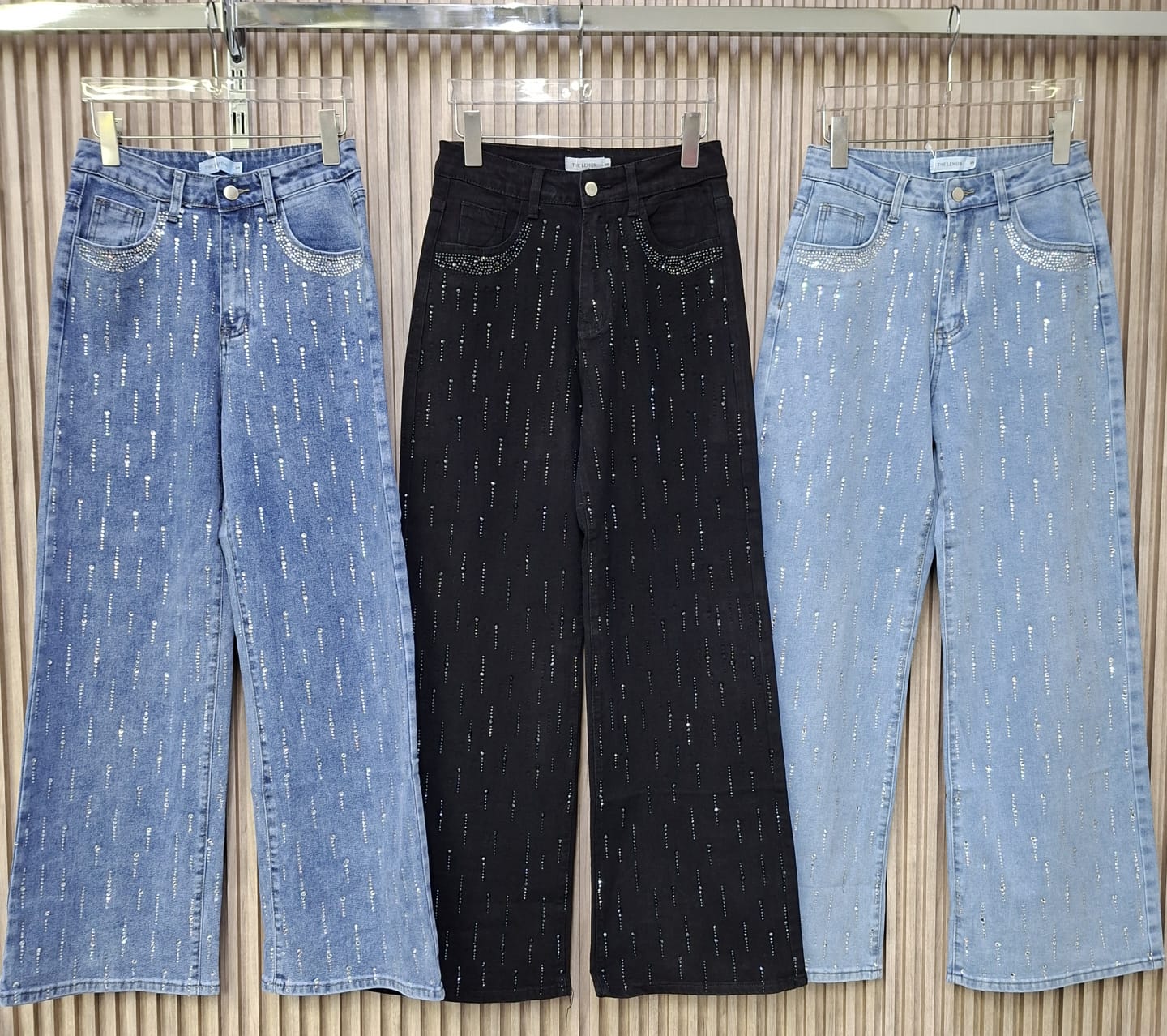 Pantalon LM1078 Talla S M y G En Mezclilla Clara Oscuro y Negro Con Brillos Enfrente Para Mujer Moda Femenina Viral Tendencia Corte Recto