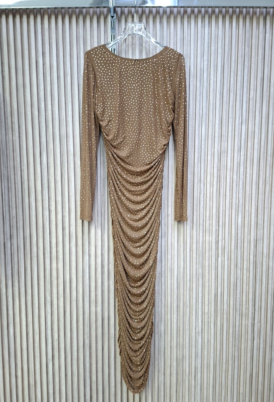 Vestido M53938DR Ambar Elegancia. Modelo Elegante, Curvy, Femenina, Atractiva Y Segura, De La Talla Ch A La G.