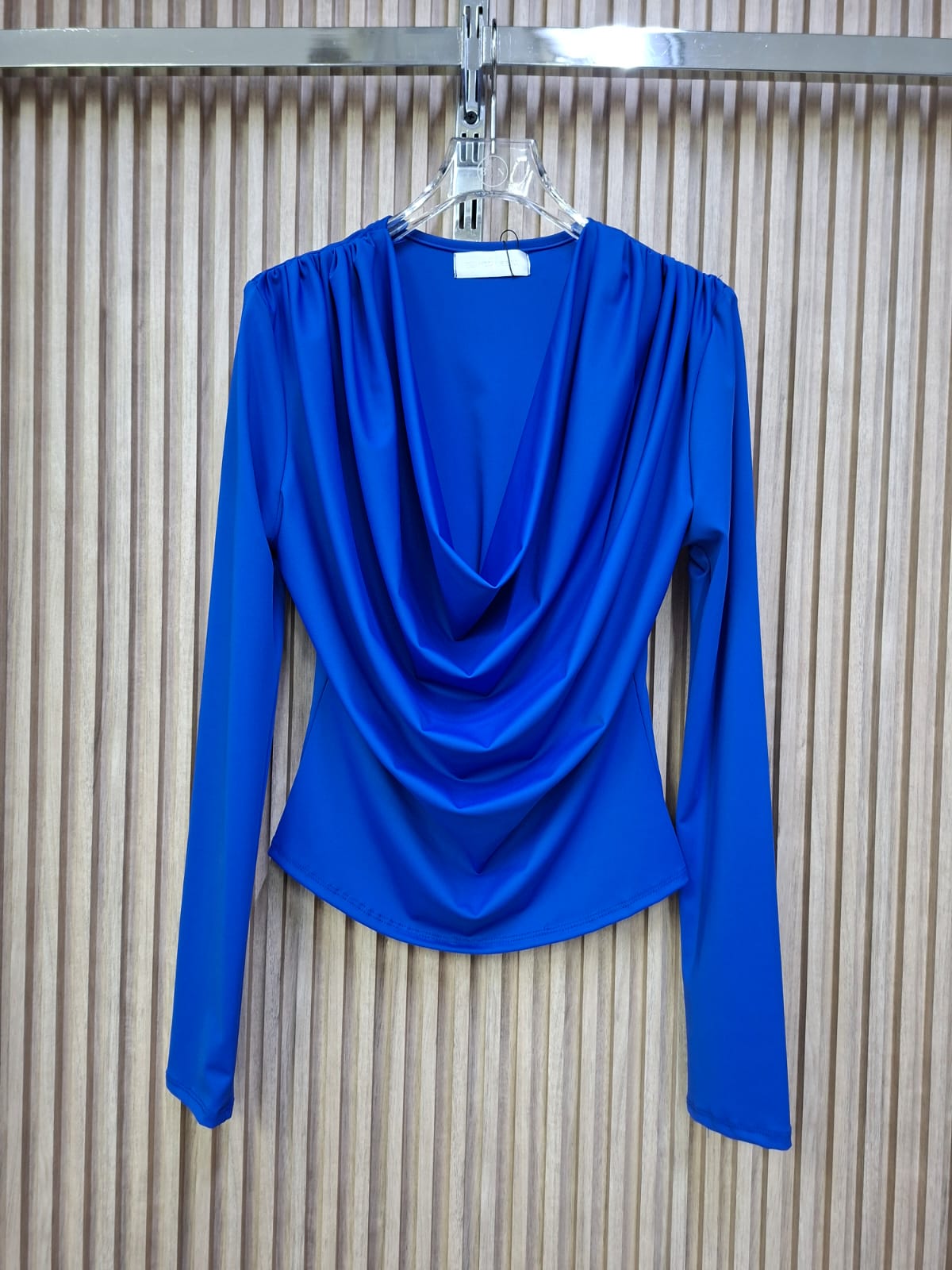 Blusa Malva Glamour. Con Estilo Y Elegancia, Femenina, Sofisticada, Versatil, Ideal Para Sentirte Poderosa Y Delicadamente Chic.