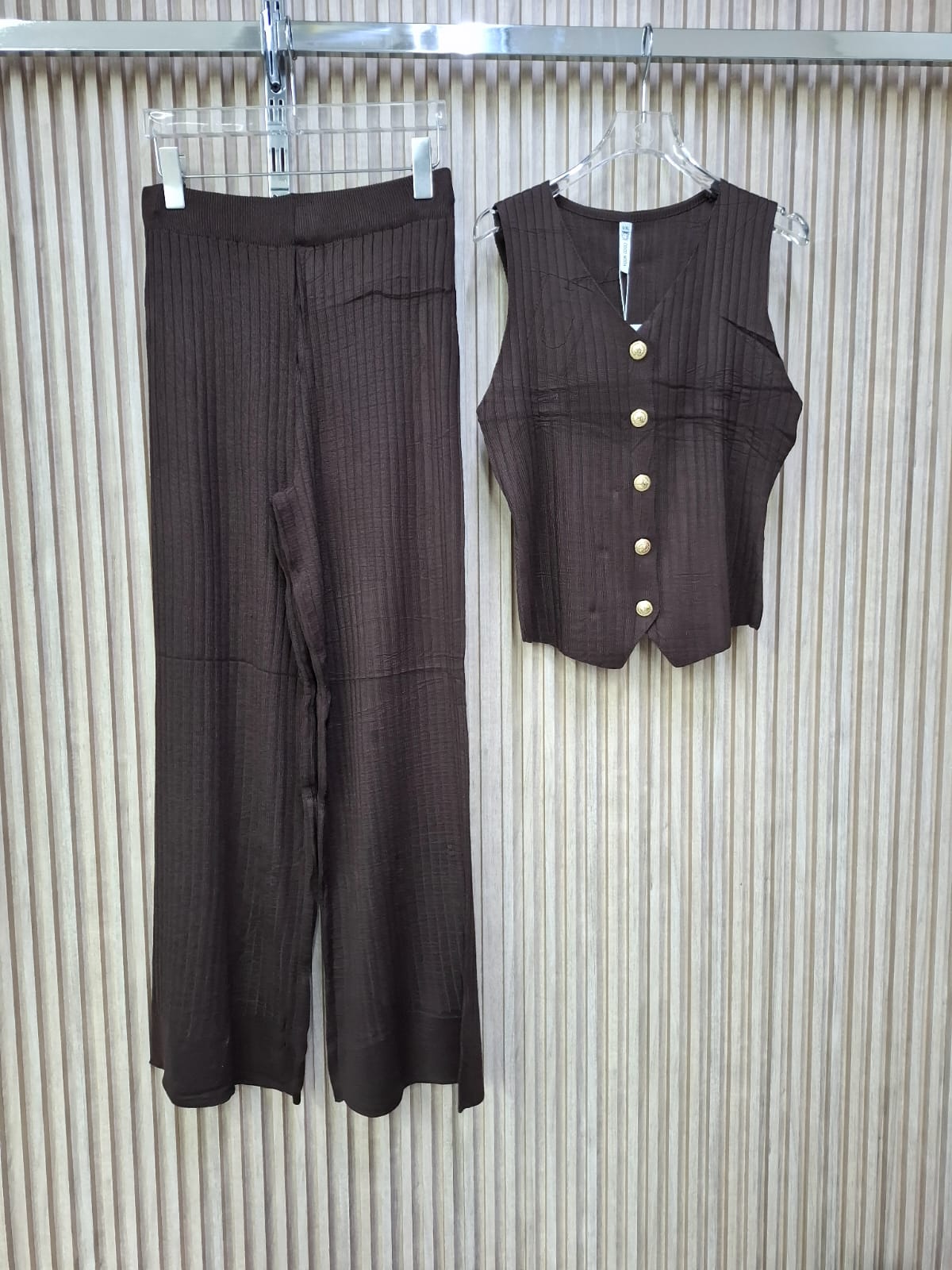 Set FF- 12367 Tejido Relax. Modelo De Lujo, Versatil Y Perfecto, Femenino, Comodo, De Punto Ligero Y Excelente Caida.