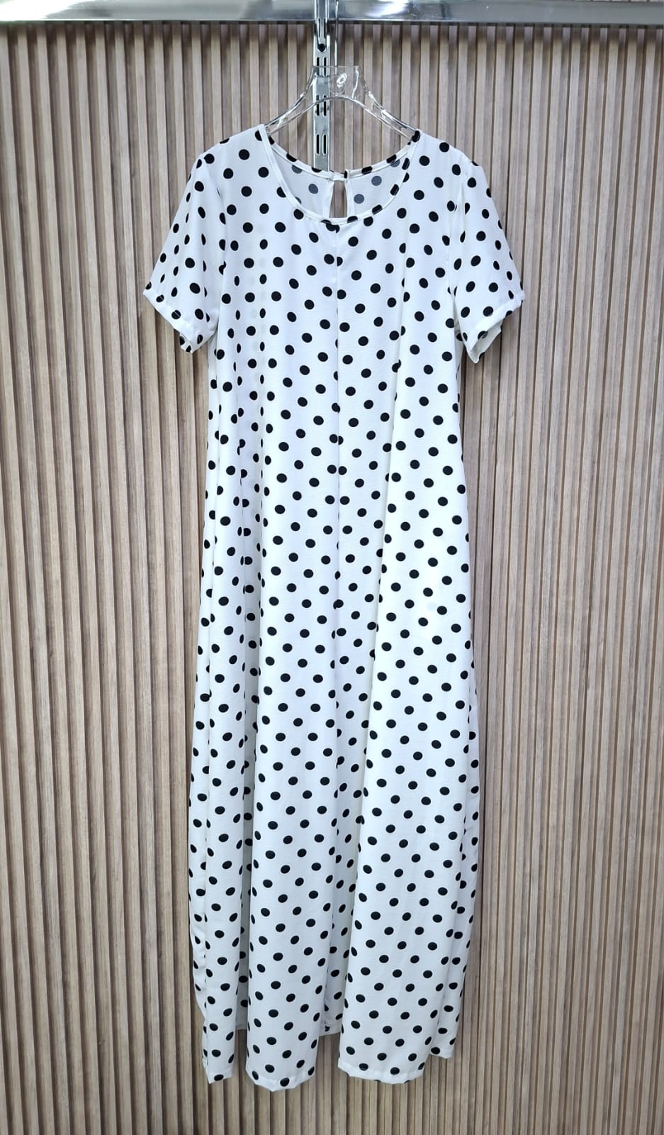 Boho Giverny Lunares. Modelo Comodo, Fresco, Casual, Femenino, Para Tallas Petit, Curvy, De Caida Suelta Y Fluida, Favorecedor, De Patas Anchas.