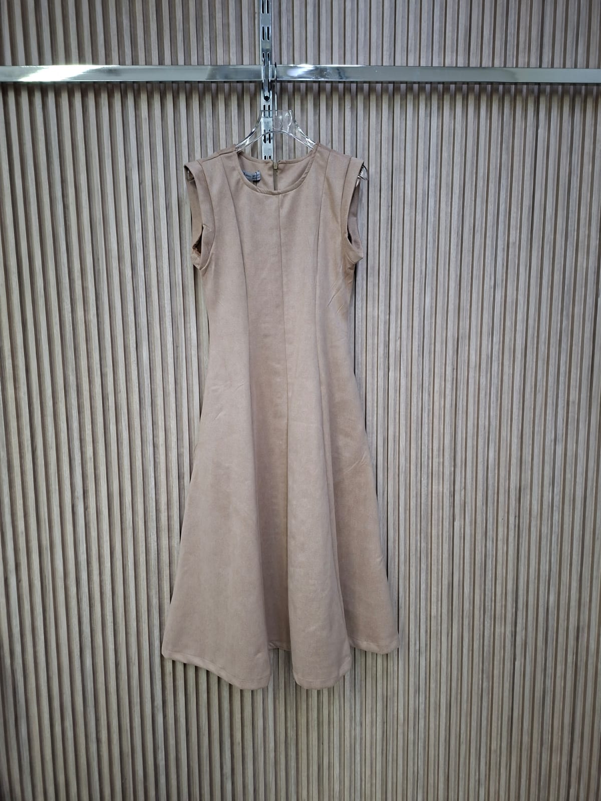 Vestido Senit Gamuza Talla Compartida S/M y M/G Ideal Para El Otoño Sin Mangas Largo Corte A Con Cierre Invisible Para Petit Curvy Moda Tendencia Femenina Viral Con Bolsas Funcionales