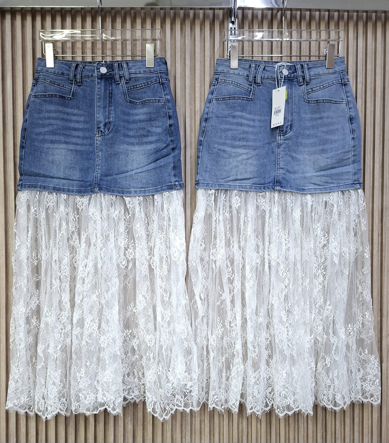 Falda 41525 Denim Serena. Elegante, Casual, Femenina, De Tallas CH, M Y G, Sofisticada, Versatil, Fusion Perfecta Entre Lo Urbano Y  Lo Etereo, Adenas De Confianza Y Comodidad.