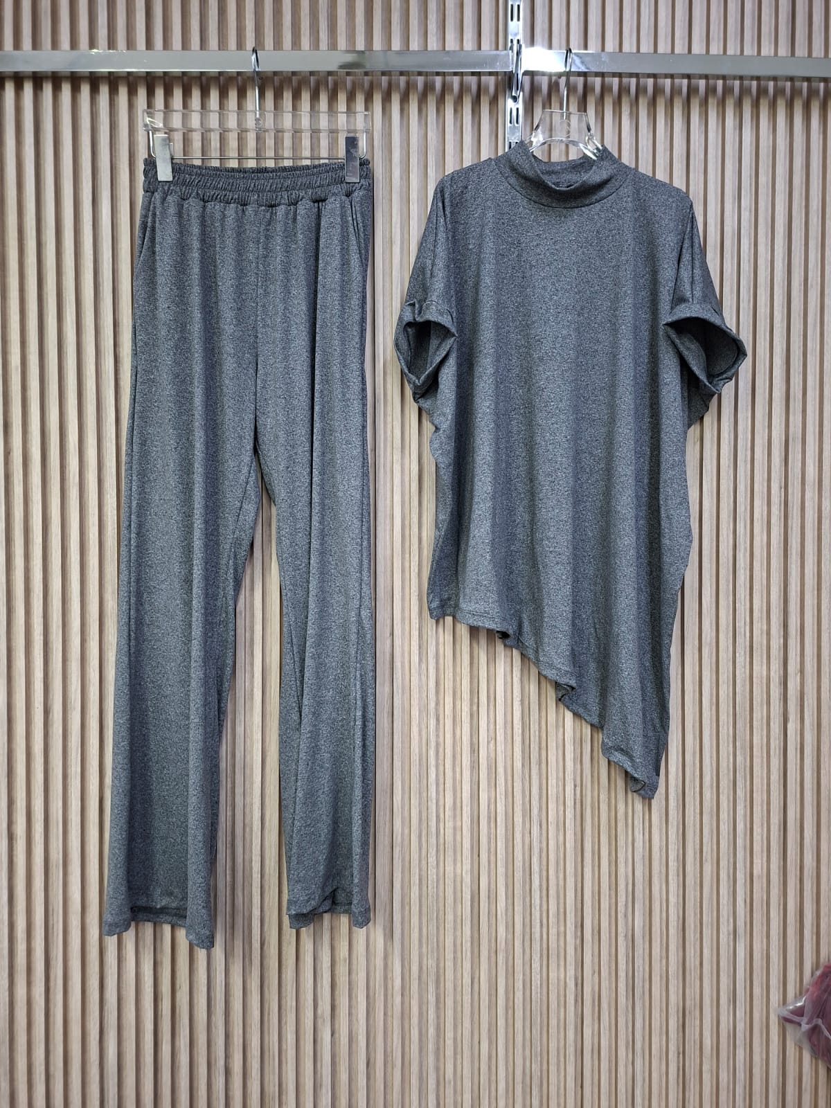 Set Amelia Brush. Modelo Comodo, Fresco, Casual, Para Uso Del Dia  A Dia, De Tela Suave, Para Tallas Curvy, Super Femenino.