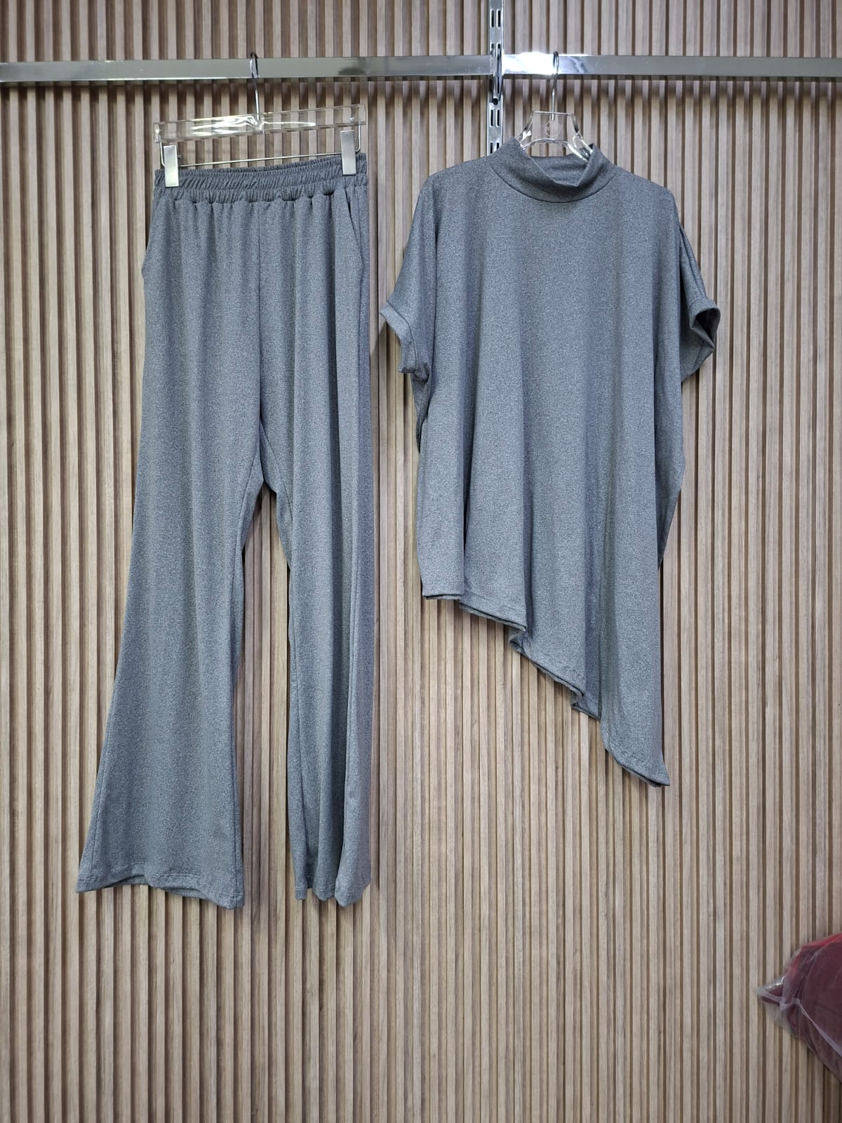 Set Amelia Brush. Modelo Comodo, Fresco, Casual, Para Uso Del Dia  A Dia, De Tela Suave, Para Tallas Curvy, Super Femenino.