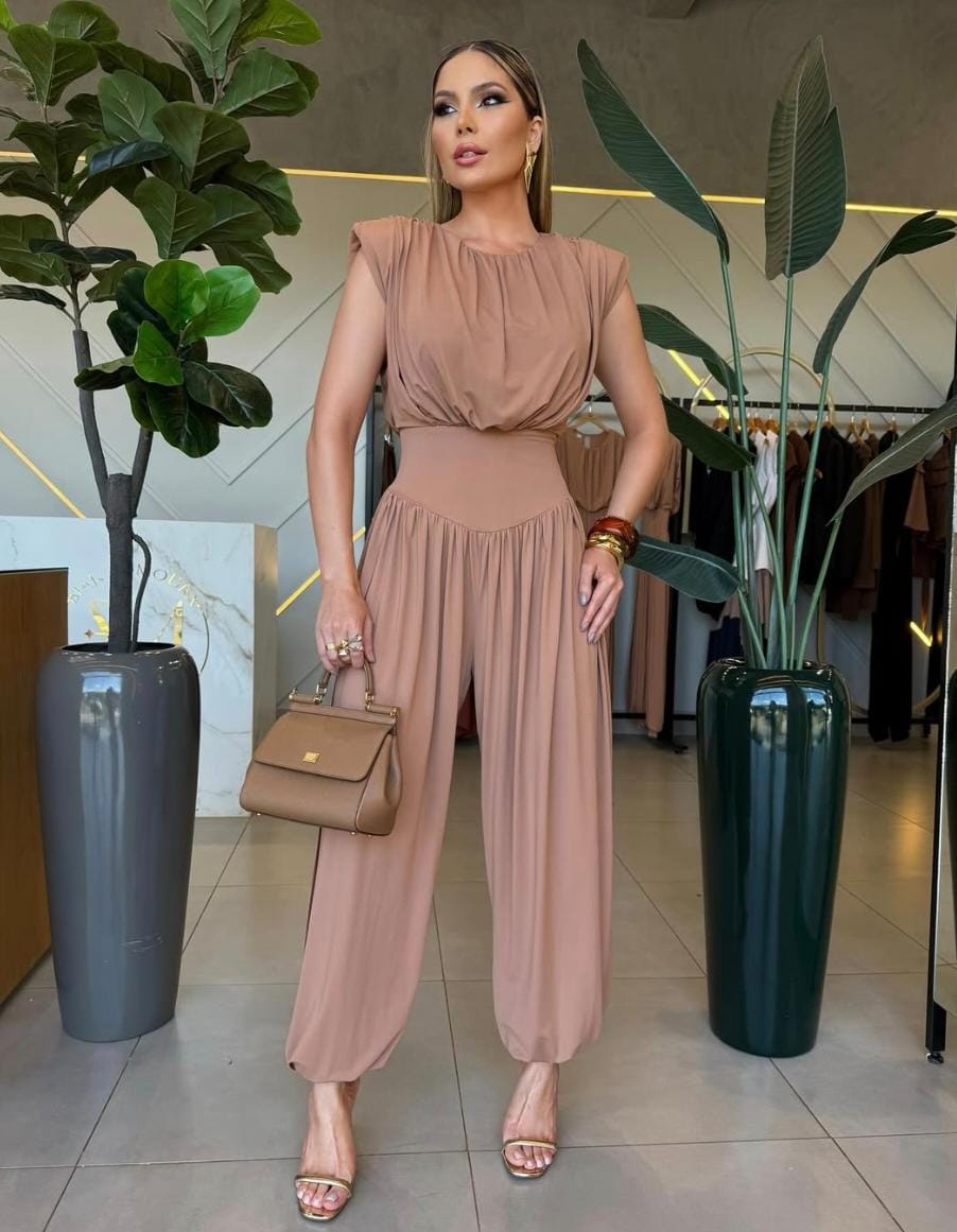 Palazzo Imperio Hombreras. Modelo Elegante Y Comodo, Que Te Hara Sentir Libre, Poderosa Y Fresca, Esta Hecho De Tela Brush Calida Y Suave, Es Super Femenino, Ideal Para Eventos Donde Te Puedas Sentir Sofisticada.