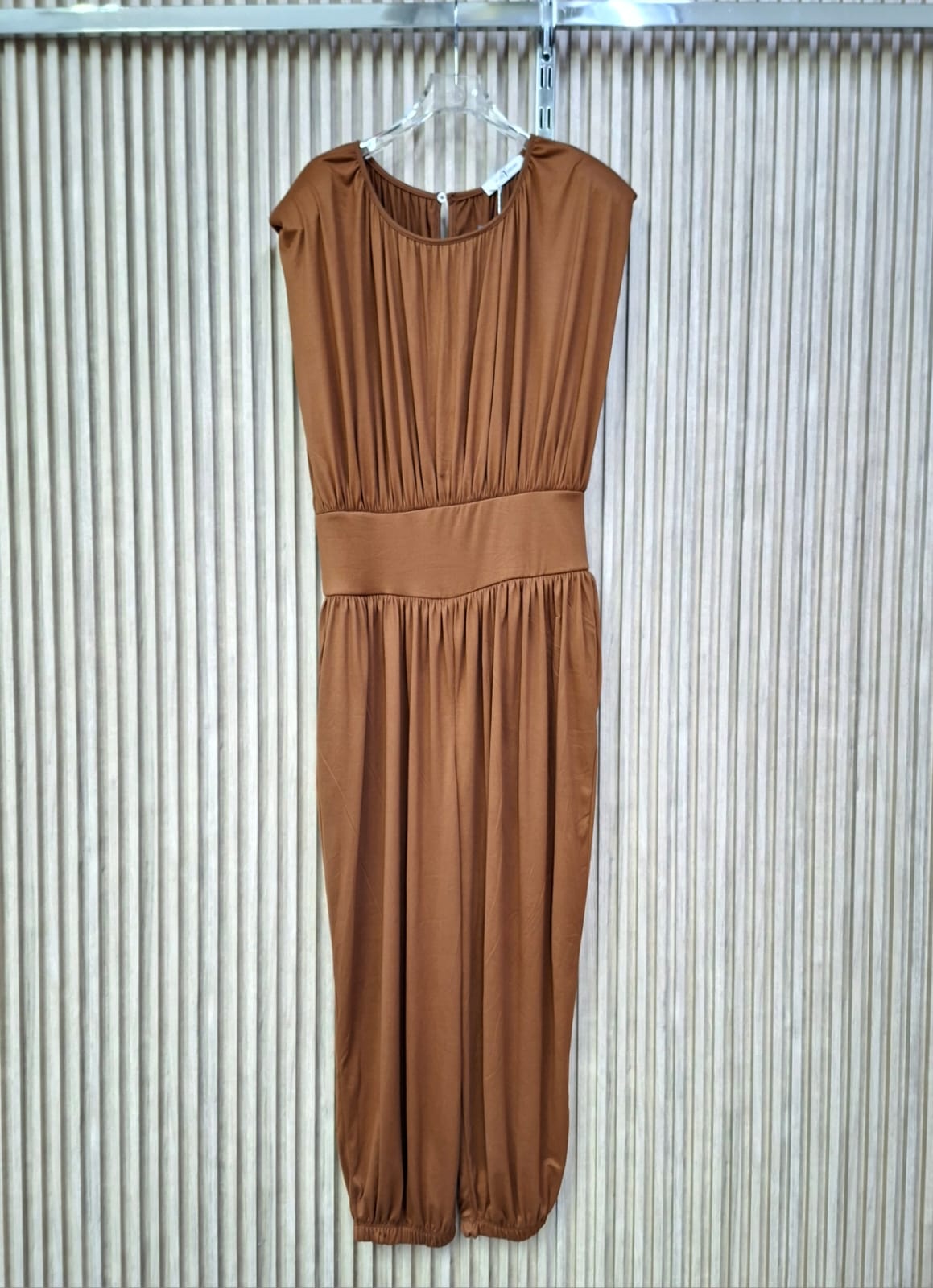 Palazzo Imperio Hombreras. Modelo Elegante Y Comodo, Que Te Hara Sentir Libre, Poderosa Y Fresca, Esta Hecho De Tela Brush Calida Y Suave, Es Super Femenino, Ideal Para Eventos Donde Te Puedas Sentir Sofisticada.